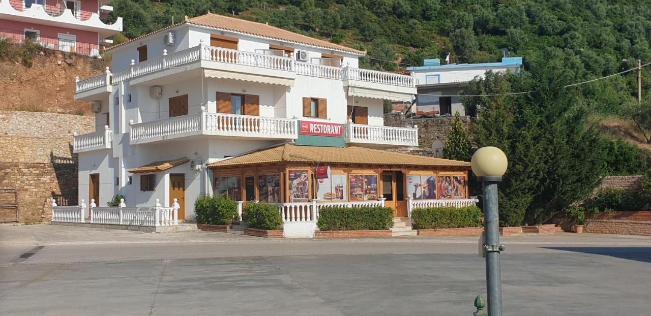 Hotel Lagjini Лукове Экстерьер фото
