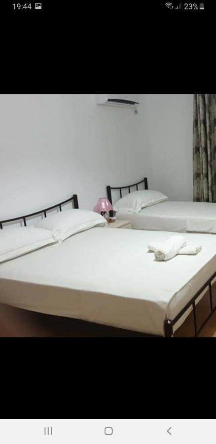 Hotel Lagjini Лукове Экстерьер фото